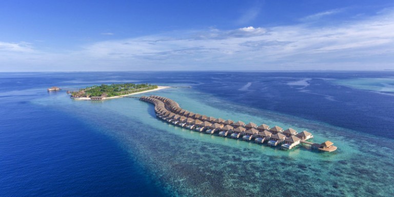 Hurawalhi Island Resort - The island offers a very high standard in all categories and will also convince you.